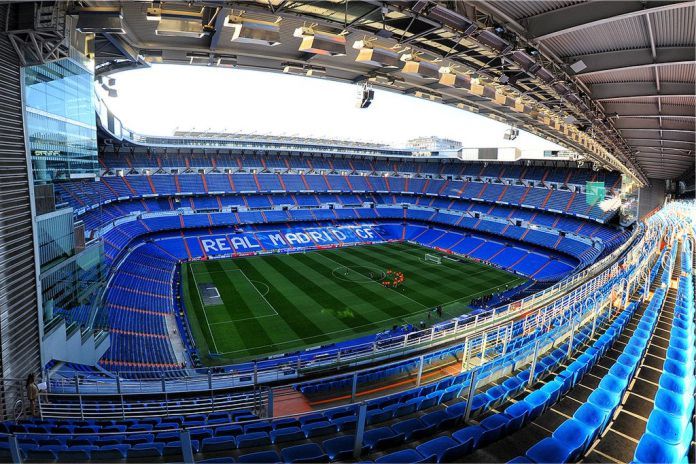 Panorámica interior desde el lateral este - estadio Santiago Bernabéu