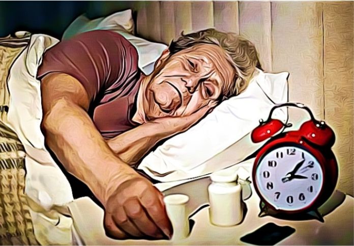 ¿Por qué los adultos mayores duermen menos?